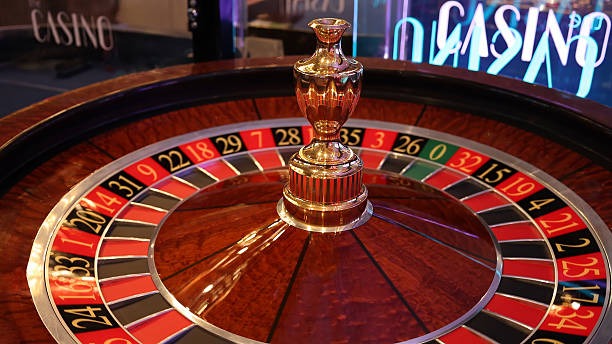 Professional live studio setup for Texas Hold'em Bonus at mpo7788